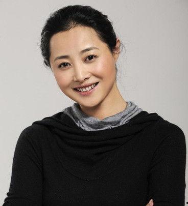 演员殷鹏资料,光影之间，演绎人生百态