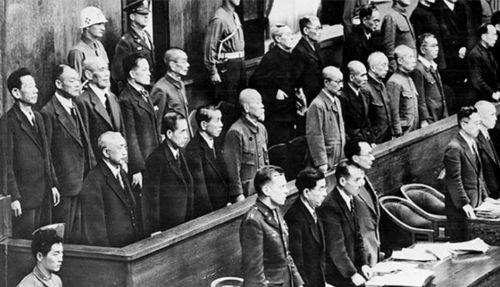 东京审判的背景