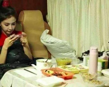 明星们吃饭,明星们的美食时光揭秘