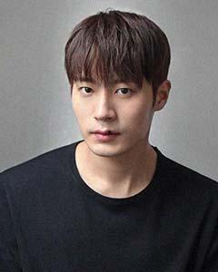 韩国演员 李昌烨,从影视新星到实力派演员的蜕变之路