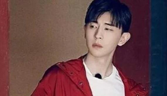 演员邓伦的个人资料,多才多艺的影视新星，演技与颜值并重的实力派演员